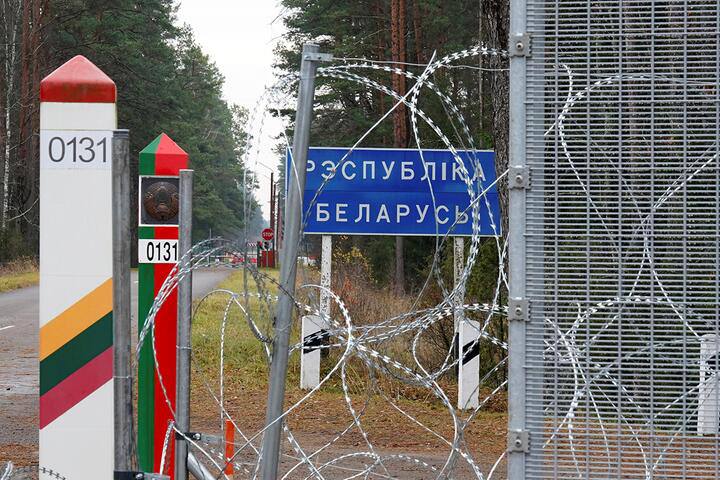 Неразбериха на границе Литвы и БеларусиНа этой неделе Литва решила закрыть сво... Неразбериха на границе Литвы и БеларусиНа этой неделе Литва решила закрыть сво...